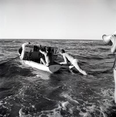 Eustachy Kossakowski, Panoramiczny happening morski, fotografia, 1967; © Anka Ptaszkowska; negatywy i slajdy są własnością Muzeum Sztuki Nowoczesnej w Warszawie