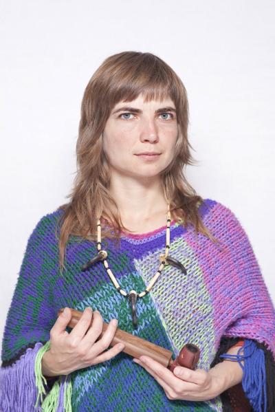 Katarzyna Majak, Kasia Emilia, jest, z cyklu Kobiety Mocy dzięki uprzejmości artystki i Porter Contemporary Gallery. 