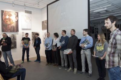 Rozstrzygnięcie konkursu „Filmujemy Bielsko-Białą”, 24 marca 2015, na zdjęciu uczestnicy konkursu z dyrektorem artystycznym festiwalu EUROSHORTS Przemkiem Młyńczykiem (z lewej) oraz jurorem Ziemowitem Juroszkiem (z prawej)_fot_K_Morcinek