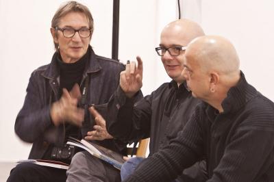 Panel dyskusyjny M jak malarstwo, 9 listopada 2013, Galeria Bielska BWA, na zdjęciu od lewej Grzegorz Borkowski, Kamil Kuskowski i Paweł Jarodzki