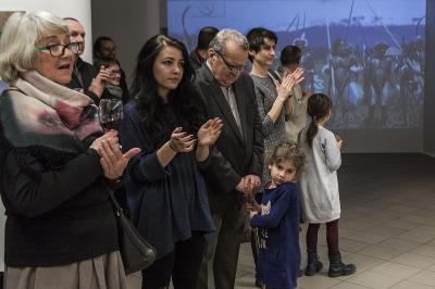 Otwarcie wystawy Sławomira Brzoski - Płynna tożsamość. Przeszłość i przyszłość w rysunkach dzieci reprezentujących zanikające kultury