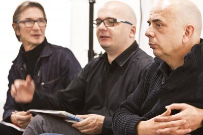 Panel dyskusyjny M jak malarstwo, 9 listopada 2013, Galeria Bielska BWA, od lewej Grzegorz Borkowski, Kamil Kuskowski i Paweł Jarodzki