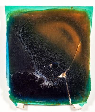 Tektoniczny, 2014, olej, żywica epoksydowa, pigment na płótnie, 72 x 60,5 x 6,4 
