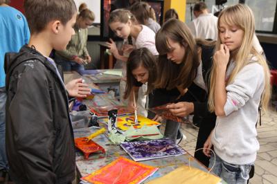 Warsztaty artystyczne z młodzieżą z Białorusi w Galerii Bielskiej BWA